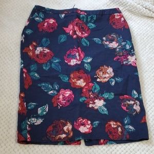 ✨5 for $25✨ Floral Pencil Skirt